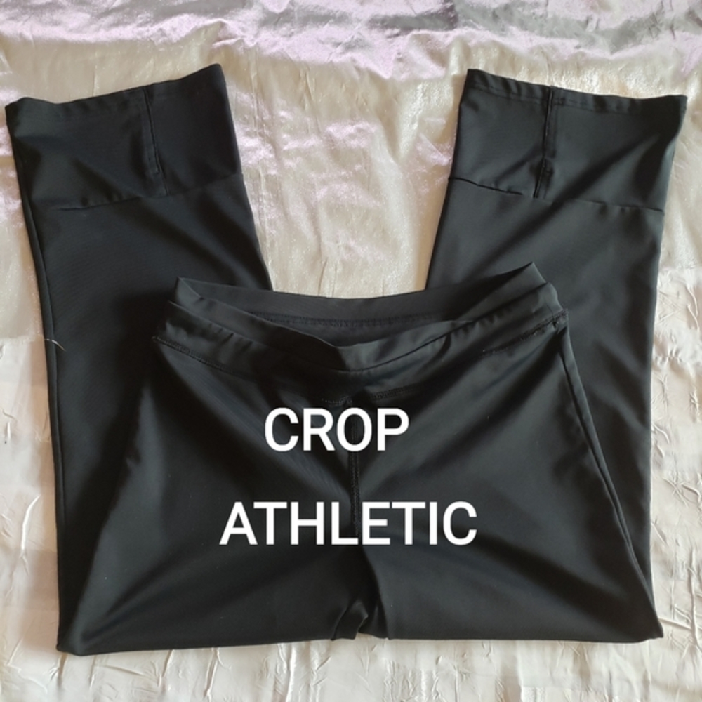 CHAMPION WOMEN'S ATHLETIC CROP PANTS BLACK XS